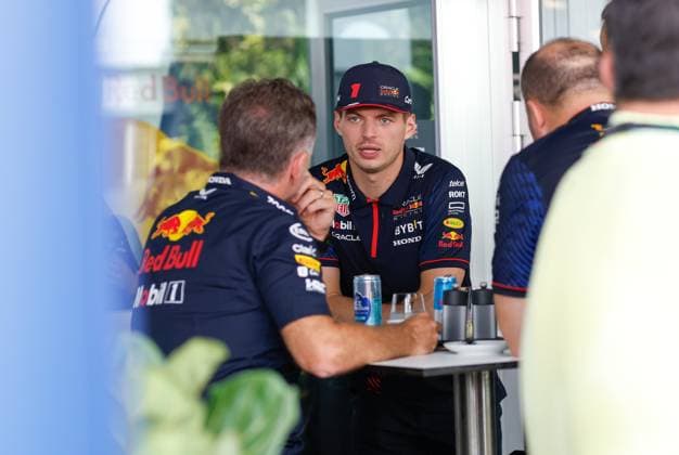 1 Max Verstappen NLD, Oracle Red Bull Racing , F1 Grand Prix of Singapore at Marina Bay Street Circuit on September 16, 2023 in Singapore, Singapore Photo by HOCH ZWEI Singapore Singapore