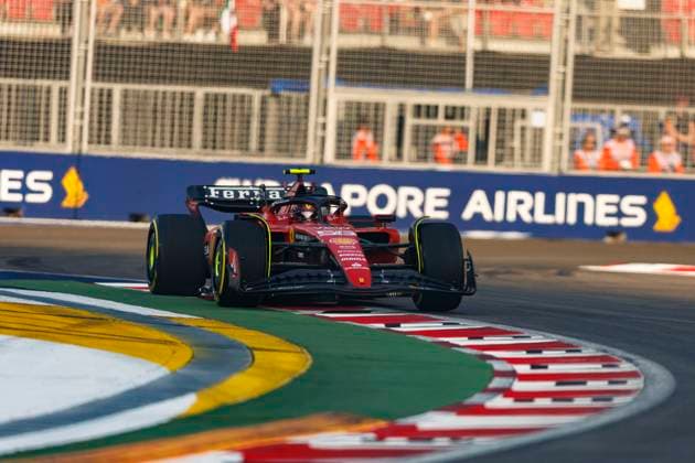 16th September 2023; Marina Bay Street Circuit, Singapore; 2023 Formula 1 Singapore Airlines Singapore Grand Prix; Qualifying Day; Number 55 Scuderia Ferrari driver Carlos Sainz Jr during practice 3 before the qualifying sessions for tomorrows race  ActionPlus12553840 StephenxBlackberry