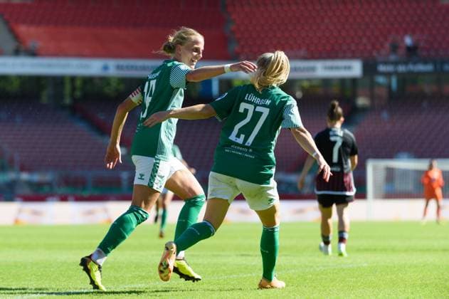 Lina Hausicke (18 SV Werder Bremen) celebrates her goal with Nina Luehrssen (27 SV Werder Bremen) during the Google Pixel Frauen Bundesliga match between 1. FC Nuremberg and SV Werder Bremen at Max-Morlock-Stadium, Nuremberg, Germany. (Sven Beyrich SPP) Copyright: xSvenxBeyrich SPPx spp-en-SvBe-20230916-D4S_2312