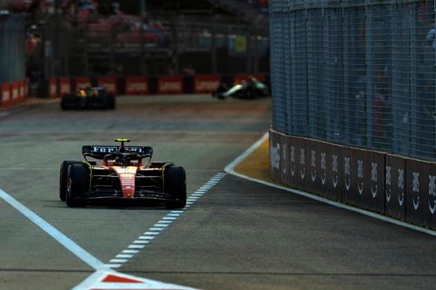 16th September 2023; Marina Bay Street Circuit, Singapore; 2023 Formula 1 Singapore Airlines Singapore Grand Prix; Qualifying Day; Number 55 Scuderia Ferrari driver Carlos Sainz Jr during practice 3 before the qualifying sessions  ActionPlus12553984 StephenxBlackberry