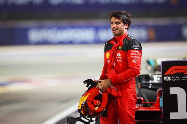 Formula 1, Singapore GP - Carlos Sainz takes pole position