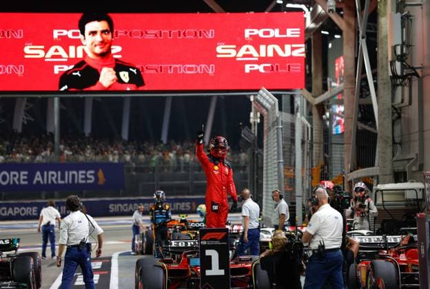 55 Carlos Sainz ESP, Scuderia Ferrari , F1 Grand Prix of Singapore at Marina Bay Street Circuit on September 16, 2023 in Singapore, Singapore Photo by HOCH ZWEI Singapore Singapore