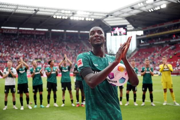 Sport Themen der Woche KW37 Sport Bilder des Tages 16.09.23 1. FSV Mainz 05 - VfB Stuttgart Deutschland, Mainz, 16.09.2023, Fussball, Bundesliga, 1. FSV Mainz 05 - VfB Stuttgart: Serhou Guirassy (VfB Stuttgart). *** 16 09 23 1 FSV Mainz 05 VfB Stuttgart Germany, Mainz, 16 09 2023, football, Bundesliga, 1 FSV Mainz 05 VfB Stuttgart Serhou Guirassy VfB Stuttgart