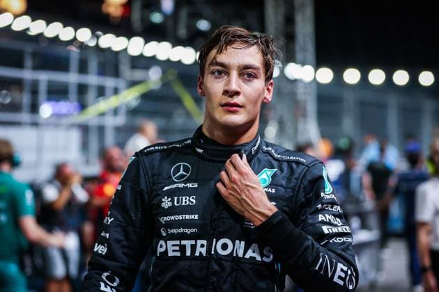 RUSSELL George (gbr), Mercedes AMG F1 Team W14, portrait during the 2023 Formula 1 Singapore Airlines Singapore Grand Prix, 15th round of the 2023 Formula One World Championship, WM, Weltmeisterschaft from September 15 to 17, 2023 on the Marina Bay Street Circuit, in Singapore - F1 - SINGAPORE GRAND PRIX 2023 DPPI Panoramic  00123034_AV6_7846