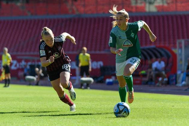NUremberg, Germany, September16th 2023: Nina Luehrssen (27 SV Werder Bremen) and Franziska Mai (18 1. FC Nuremberg) during the Google Pixel Frauen Bundesliga match between 1. FC Nuremberg and SV Werder Bremen at Max-Morlock-Stadium, Nuremberg, Germany. (Sven Beyrich SPP) Copyright: xSvenxBeyrich SPPx spp-en-SvBe-20230916-D4S_2298