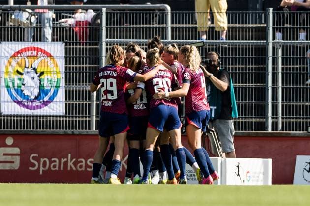 GOOGLE PIXEL Womens Bundesliga 1 FC Koeln RB Leipzig 17 09 2023 Cheers to 1 1 by Sandra Starke RB Leipzig, 13 GOOGLE PIXEL Womens Bundesliga, 1 FC Koeln RB Leipzig, Koeln, Franz Kremer Stadium on 17 09 2023 DFB REGULATIONS PROHIBIT ANY USE OF PHOTOGRAPHS AS IMAGE SEQUENCES AND OR QUASI VIDEO Copyright: xBEAUTIFULxSPORTS Wunderlx