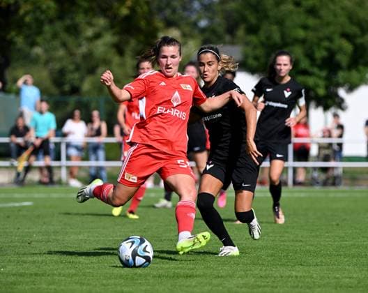 Football, Women, Regionalliga Nordost, Season 2023 2024 4 Matchday , 1 FC Union Berlin FC Viktoria 89, v l Katja Orschmann 1 Women 1 FC Union , Aylin Yaren FC Viktoria 1889 Berlin , 17 09 2023, Copyright: xMatthiasxKochx
