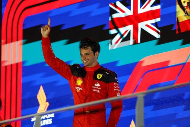 55 Carlos Sainz ESP, Scuderia Ferrari , F1 Grand Prix of Singapore at Marina Bay Street Circuit on September 17, 2023 in Singapore, Singapore Photo by HOCH ZWEI Singapore Singapore