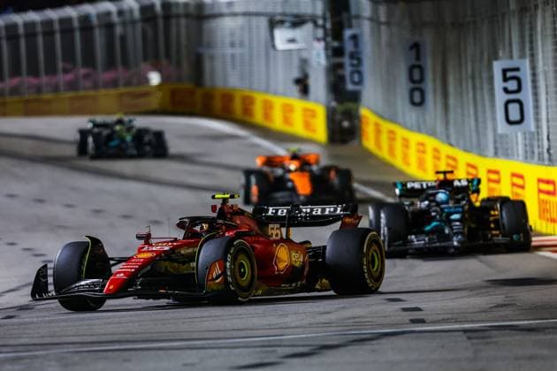 55 Carlos Sainz ESP, Scuderia Ferrari , F1 Grand Prix of Singapore at Marina Bay Street Circuit on September 17, 2023 in Singapore, Singapore Photo by HOCH ZWEI Singapore Singapore