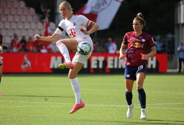 Sharon Beck Cologne , Sandra Starke Leipzig , 1 FC Cologne RB Leipzig, Google Pixel Frauen Bundesliga, 1 Spieltag, Cologne, Germany, 17 09 2023