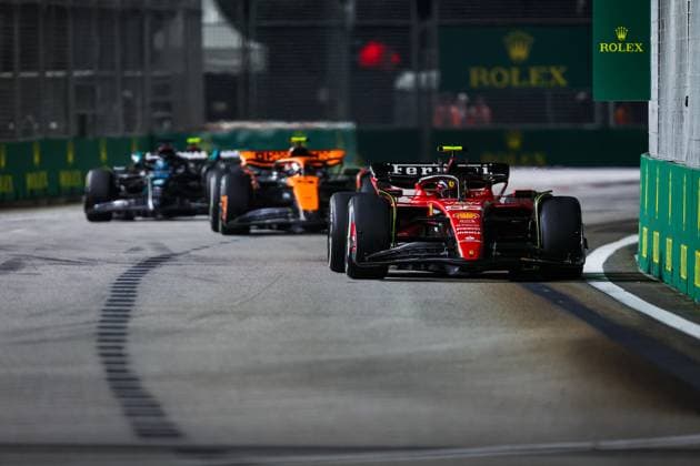 55 Carlos Sainz ESP, Scuderia Ferrari , F1 Grand Prix of Singapore at Marina Bay Street Circuit on September 17, 2023 in Singapore, Singapore Photo by HOCH ZWEI Singapore Singapore