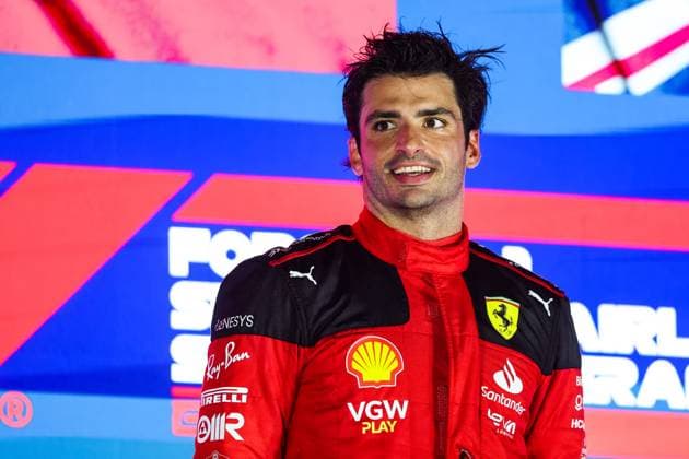 55 Carlos Sainz ESP, Scuderia Ferrari , F1 Grand Prix of Singapore at Marina Bay Street Circuit on September 17, 2023 in Singapore, Singapore Photo by HOCH ZWEI Singapore Singapore