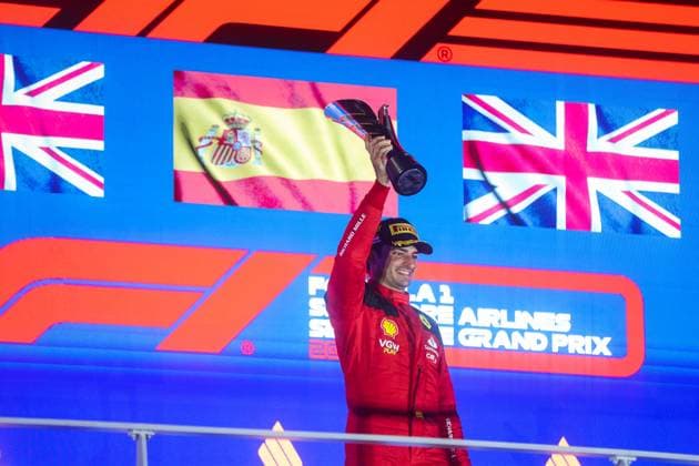 55 Carlos Sainz ESP, Scuderia Ferrari , F1 Grand Prix of Singapore at Marina Bay Street Circuit on September 17, 2023 in Singapore, Singapore Photo by HOCH ZWEI Singapore Singapore