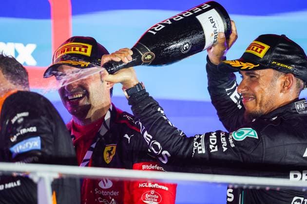 44 Lewis Hamilton GBR, Mercedes AMG Petronas F1 Team , F1 Grand Prix of Singapore at Marina Bay Street Circuit on September 17, 2023 in Singapore, Singapore Photo by HOCH ZWEI Singapore Singapore