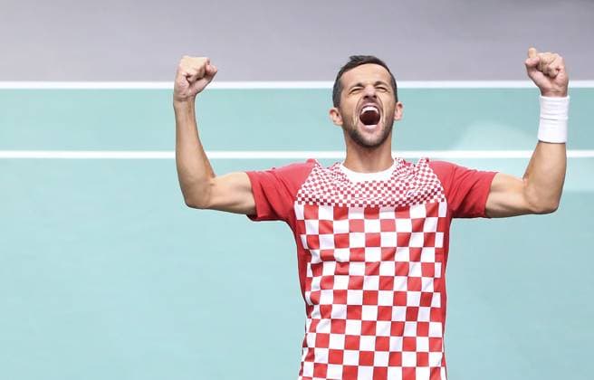 Sport Themen der Woche KW37 Sport Bilder des Tages 2023 Davis Cup Finals Group D, Croatia vs Netherlands Mate Pavic of Croatia celebrates after defeating Wesley Koolhof and Matwe Middelkoop of Netherlands during the 2023 Davis Cup Finals Group D Stage match between Croatia and Netherlands at Arena Gripe Sports Centre on September 17, 2023 in Split, Croatia. SanjinxStrukic PIXSELL