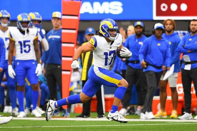 INGLEWOOD, CA - SEPTEMBER 17: Los Angeles Rams wide receiver Puka Nacua (17) runs after a catch during the NFL, American Football Herren, USA game between the San Francisco 49ers and the Los Angeles Rams on September 17, 2023, at SoFi Stadium in Inglewood, CA. (Photo by Brian Rothmuller Icon Sportswire) NFL: SEP 17 49ers at Rams EDITORIAL USE ONLY Icon2309170001