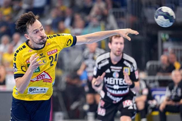 Patrick Groetzki RNL, 24 , seven-meter, 7-meter, penalty throw, game scene, single picture, single photo, action, action, 18 09 2023, Mannheim Germany , Handball, Bundesliga, Rhein Neckar Löwen HC Erlangen xozx