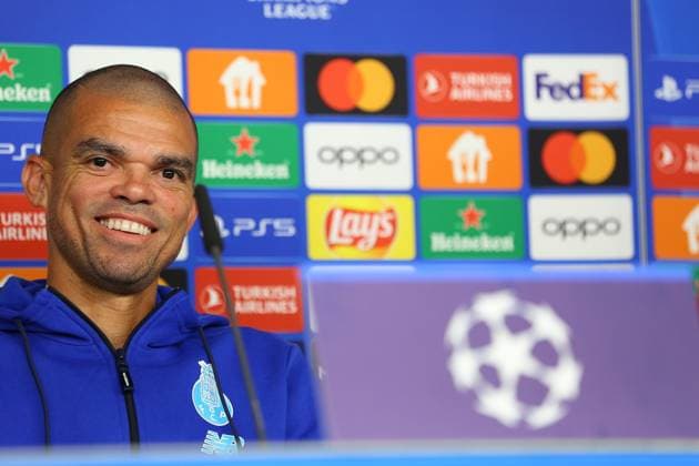 Soccer men season 2023 2024 UEFA Champions League 1 matchday I press conference I FC Porto I 18 09 2023 Pepe KÃ pler Laveran Lima Ferreira, 3, FC Porto looks at the camera Hamburg Volksparkstadion Hamburg Germany Copyright: xLobecax xHenningxRohlfsx