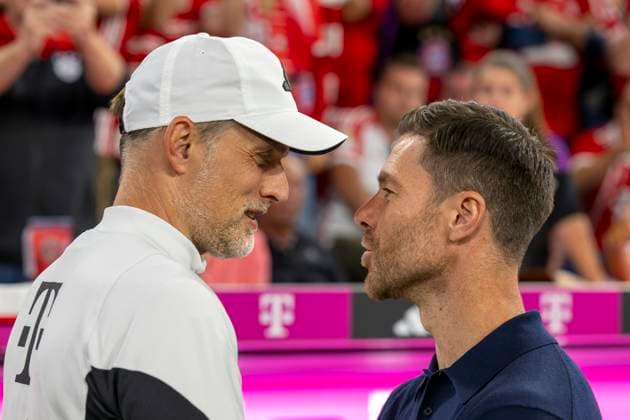 15.09.2023, Fussball 1. Bundesliga 2023 2024, 4.Spieltag, FC Bayern München - Bayer 04 Leverkusen, in der Allianz-Arena München. v.li: Trainer Thomas Tuchel (FC Bayern München) mit Trainer Xabi Alonso (Leverkusen) ***DFL and DFB regulations prohibit any use of photographs as image sequences and or quasi-video.*** *** 15 09 2023, Football 1 Bundesliga 2023 2024, Matchday 4, FC Bayern München Bayer 04 Leverkusen, at Allianz Arena Munich v li coach Thomas Tuchel FC Bayern München with coach Xabi Alonso Leverkusen DFL and DFB regulations prohibit any use of photographs as image sequences and or quasi video
