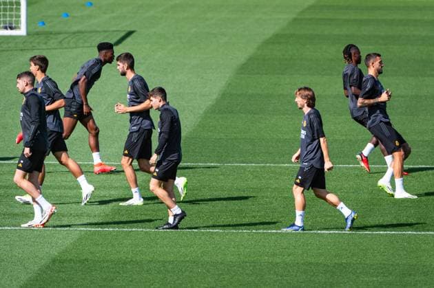 Champions League: Real Madrid training session before the match against Union Berlin Luka Modric during the training session with his teammates of Real Madrid the day before the football match of Champions League against Union Berlin at Ciudad Real Madrid on September 19, 2023 in Valdebebas (Madrid), Spain Valdebebas Ciudad Real Madrid Madrid Spain Copyright: xAlbertoxGardinx AGardin_ChampionsLeague_RealMadrid_training_001
