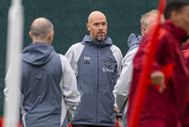 Football - UEFA Champions League - Group A - FC Bayern Munich v Manchester United, ManU FC - MD-1 MANCHESTER, ENGLAND - Tuesday, September 19, 2023: Manchester United s manager Erik ten Hag during a training session at Carrington ahead of the UEFA Champions League Group A match between FC Bayern Munich FC and Manchester United FC. MANCHESTER Carrington GREATER MANCHESTER ENGLAND  Copyright: xDavidxRawcliffex P2023-09-19-Bayern_Man_Utd_MD-1-25