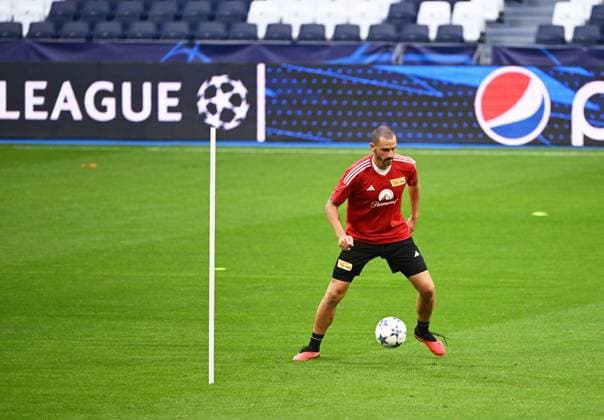Football, men, season 2023 2024, Champions League Group C, 1 matchday , Real Madrid 1 FC Union Berlin, training Union the day before the match at the Bernabeu stadium, v l Leonardo Bonucci 1 FC Union Berlin , 19 09 2023, Copyright: xMatthiasxKochx