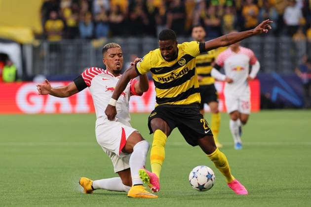 Bern RB Leipzig Champions League Bern, 19 09 2023, Wankdorf Stadion, Football , UEFA Champions League, Group G , Matchday 1, Young Boys Bern vs RB Leipzig , Pictured f l Benjamin Henrichs 39, RB Leipzig and Ulisses Garcia 21, Bern , Photo intended for editorial use only , UEFA regulations prohibit any use of photographs as image sequences and or quasi video ,