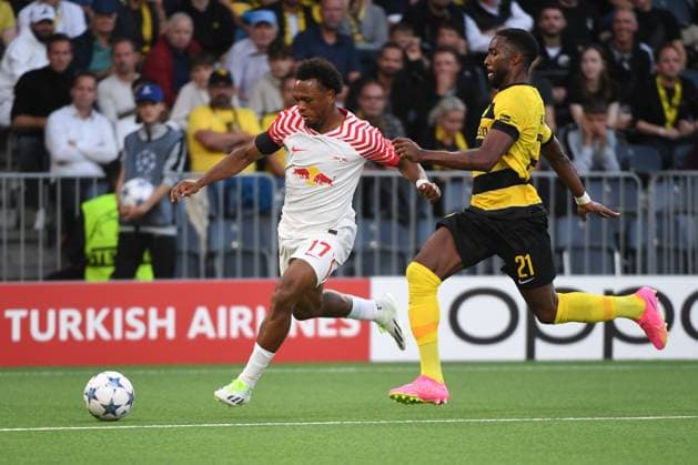 19 09 2023, Bern, Wankdorf, UEFA Champions League Young Boys Leipzig, 17 Openda Lois Leipzig vs 21 Ulisses Garcia Young Boys Bern Wankdorf Bern Switzerland Copyright: xJustPictures.ch ManuelxWinterbergerx jp-de-MaWi-19.09.23_MWI_7228