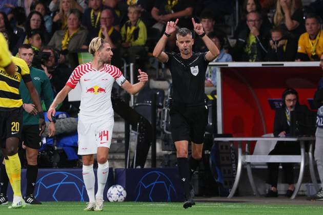 Bern RB Leipzig Champions League Bern, 19 09 2023, Wankdorf Stadium, Football , UEFA Champions League, Group G , Matchday 1, Young Boys Bern vs RB Leipzig , In picture referee Enea Jorgji Albania gives no penalty for Leipzig , Photo intended for editorial use only , UEFA regulations prohibit any use of photographs as image sequences and or quasi video ,