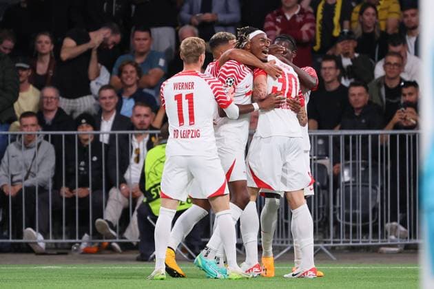 Bern RB Leipzig Champions League Bern, 19 09 2023, Wankdorf Stadium, Football , UEFA Champions League, Group G , Matchday 1, Young Boys Bern vs RB Leipzig , In picture goal for Leipzig, goal celebration after the 1 3, goal scorer Benjamin Sesko 30, RB Leipzig , Photo intended for editorial use only , UEFA regulations prohibit any use of photographs as image sequences and or quasi video ,