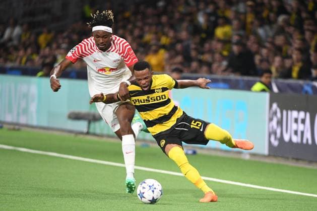 19 09 2023, Bern, Wankdorf, UEFA Champions League Young Boys Leipzig, 2 Mohamed Simakan Leipzig vs 15 Meschack Elia Young Boys Bern Wankdorf Bern Switzerland Copyright: xJustPictures.ch ManuelxWinterbergerx jp-de-MaWi-19.09.23_MWI_7303