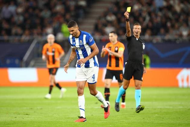 Hamburg, Germany 19 September 2023 Champions League 2023 2024 Shakhtar Donetsk vs FC Porto In picture yellow card David Carmo Porto, 4 Volksparkstadion Hamburg. Copyright: xFotostandx xTaegerx