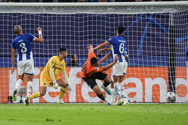 Goal to 1 1 Kevin Kelsy Shakhtar Donetsk, 18 GER, Shakhtar Donetsk vs FC Porto, Football, Champions League, Group H, Matchday 1, Season 2023 2024, 19 09 2023 GER, Shakhtar Donetsk vs FC Porto, Football, Champions League, Group H, Matchday 1, Season 2023 2024, 19 09 2023 Hamburg Copyright: xEibner-Pressefoto MarcelxvonxFehrnx EP_MFN