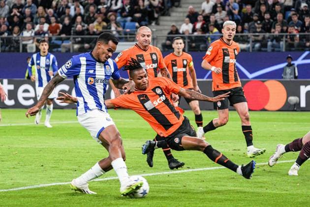 Goal to 0 1 Galeno FC Porto, 13 GER, Shakhtar Donetsk vs FC Porto, football, Champions League, Group H, Matchday 1, Season 2023 2024, 19 09 2023 GER, Shakhtar Donetsk vs FC Porto, football, Champions League, Group H, Matchday 1, Season 2023 2024, 19 09 2023 Hamburg Copyright: xEibner-Pressefoto MarcelxvonxFehrnx EP_MFN