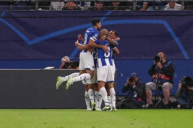 19 09 2023, xgox, football UEFA Champions League, Shakhtar Donetsk FC Porto emspor, v l cheering after 0 1 by Galeno Porto, 13 DFL DFB REGULATES PROHIBIT ANY USE OF PHOTOGRAPHS as IMAGE SEQUENCES and or QUASI VIDEO Hamburg