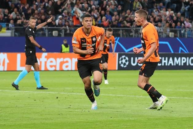 19 09 2023, xgox, football UEFA Champions League, Shakhtar Donetsk FC Porto emspor, v l Kevin Kelsy Donetsk, 18 jubilation, goal celebration, celebrates the goal, celebration DFL DFB REGULATES PROHIBIT ANY USE OF PHOTOGRAPHS AS IMAGE SEQUENCES AND OR QUASI VIDEO Hamburg