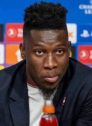 Andre Onana Goalkeeper Goalkeeper, Manchester United FC, 24 GER, Press conference before the match FC Bayern Muenchen vs Manchester United FC, Football, Championsleague, Season 2023 2024, 19 09 2023 DFL DFB REGULATES PROHIBIT ANY USE OF PHOTOGRAPHS as IMAGE SEQUENCES and or QUASI VIDEO GER, Press conference before the match FC Bayern Muenchen vs Manchester United FC, Football, Championsleague, Season 2023 2024, 19 09 2023 Muenchen Copyright: xEibner-Pressefoto HeikexFeinerx EP_HFR