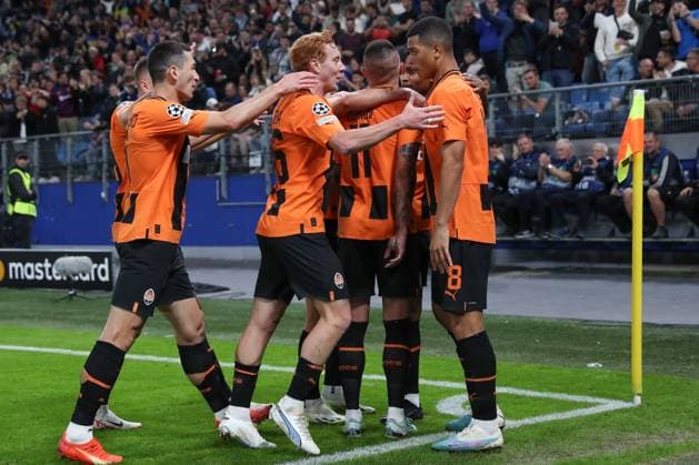 19 09 2023, xgox, football UEFA Champions League, Shakhtar Donetsk FC Porto emspor, v l cheers after 1 1 by Kevin Kelsy Donetsk, 18 DFL DFB REGULATES PROHIBIT ANY USE OF PHOTOGRAPHS as IMAGE SEQUENCES and or QUASI VIDEO Hamburg