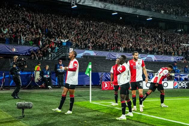 UEFA Champions League: Feyenoord v Celtic Rotterdam - Calvin Stengs of Feyenoord celebrates the 1-0 during the 1st leg of the UEFA Champions League between Feyenoord v Celtic at Stadion Feijenoord De Kuip on 19 September 2023 in Rotterdam, The Netherlands. Copyright: xYannickxVerhoevenx