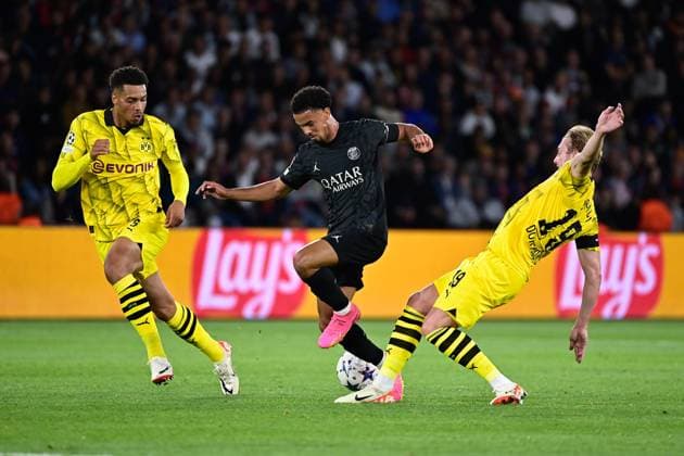 Warren ZAIRE EMERY ( 33 - PSG ) - Julian Brandt ( 19 - Borussia Dortmund ) - FOOTBALL : Paris Saint Germain vs Borussia Dortmund - Ligue des Champions - 19 09 2023 FedericoPestellini Panoramic 