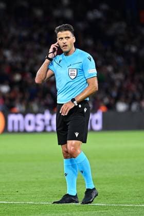 Jesus Gil Manzano ( arbitre ) FOOTBALL : Paris Saint Germain vs Borussia Dortmund - Ligue des Champions - 19 09 2023 FedericoPestellini Panoramic 