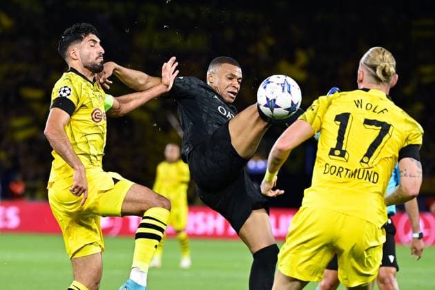Emre Can ( 23 - Borussia Dortmund ) - Kylian Mbappe ( 7 - PSG ) - Marius Wolf ( 17 - Borussia Dortmund ) - FOOTBALL : Paris Saint Germain vs Borussia Dortmund - Ligue des Champions - 19 09 2023 FedericoPestellini Panoramic 