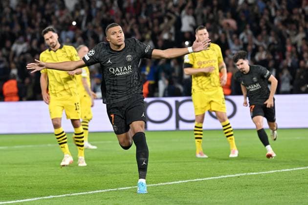 Paris, Parc des Princes, 19 09 23, GER, Men, UEFA Champions League, 2023 2024 season, Paris Saint Germain Borussia Dortmund picture Kylian MBAPPE Paris cheers after his goal to 1 0 Only for editorial use UEFA regulations prohibit any use of photographs as image sequences and or quasi video France