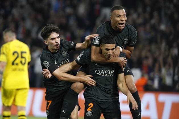 Sport Bilder des Tages Joie - But de Achraf Hakimi (PSG) - Kylian Mbappe (PSG) - Vitinha (PSG) FOOTBALL : Paris Saint Germain Vs Borussia Dortmund - Ligue des Champions - 19 09 2023 MichaelBaucher Panoramic 