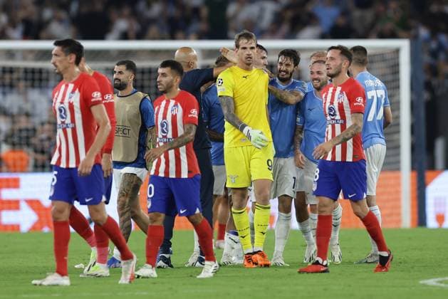UEFA Champions League SS Lazio vs Atletico Madrid Lazio s Italian goalkeeper Ivan Provedel celebrates after scoring a goal at Atletico Madrid during the UEFA Champions League match SS Lazio vs Atletico Madrid at Olimpico Stadium on September 19, 2023, in Rome. ABPH5941 Copyright: xAntonioxBalascox