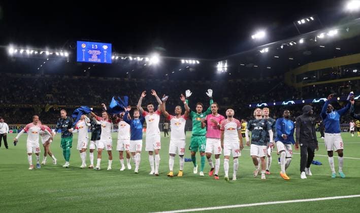 Bern RB Leipzig Champions League Bern, 19 09 2023, Wankdorf Stadium, Football , UEFA Champions League, Group G , Matchday 1, Young Boys Bern vs RB Leipzig 1 3 1 1 , Pictured Leipzig cheers after the match , Photo intended for editorial use only , UEFA regulations prohibit any use of photographs as image sequences and or quasi video , Picture Point