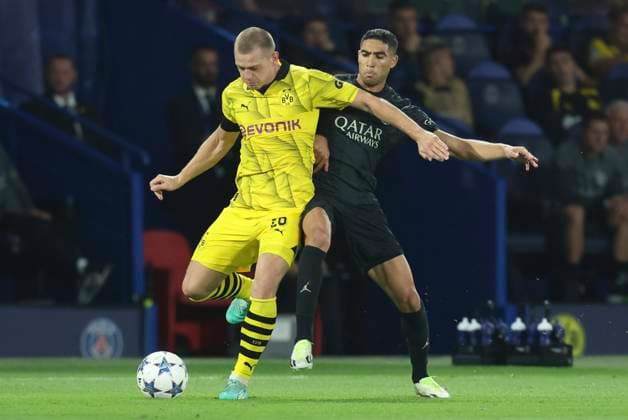 Paris Saint-Germain v Borussia Dortmund: Group F - UEFA Champions League 2023 24 Sebastien Muylaert MAXPPP - Paris 19 09 2023 Achraf Hakimi and Kylian Mbappe of Paris Saint Germain during the UEFA Champions League match between Paris Saint-Germain and Borussia Dortmund at Parc des Princes in Paris, France. 19.09.2023 Paris France  Copyright: xMAXPPPxSébastienxMuylaertx LTG202309202635 LTG202309202635
