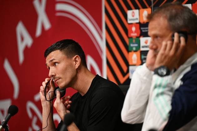 AMSTERDAM - Ajax coach Maurice Steijn and Steven Berghuis during the press conference, PK, Pressekonferenz of Ajax Amsterdam in the run-up to the Europa League match against Olympic Marseille in the Johan Cruijff ArenA on September 20, 2023 in Amsterdam, the Netherlands. ANP OLAF KRAAK UEFA Europa League MD-1 2023 2024 xVIxANPxSportx xxANPxIVx 478773787 originalFilename: 478773787.jpg