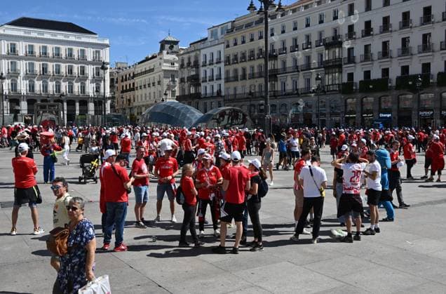 Football, men, 2023 2024 season, Champions League Group C, 1 matchday , Real Madrid 1 FC Union Berlin, Union fans in the city at Puerta del Sol, 20 09 2023, Copyright: xMatthiasxKochx