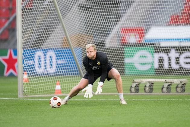 230920 Goalkeeper Peter Abrahamsson of Häcken during a training ahead of the UEFA Europa League match against Bayer 04 Leverkusen on September 20, 2023 in Leverkusen Photo Daniel Stiller BILDBYRAN code DS DS0333 football soccer fotball uefa europa league träning practice training häcken bbeng  Copyright: DANIELxSTILLER BB230920DS011